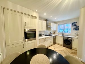 Photo 14- click for photo gallery